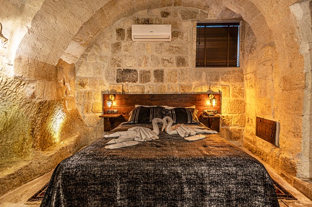 Gesta Honeymoon Jacuzzi Suite