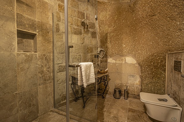 Gesta Honeymoon Jacuzzi Suite
