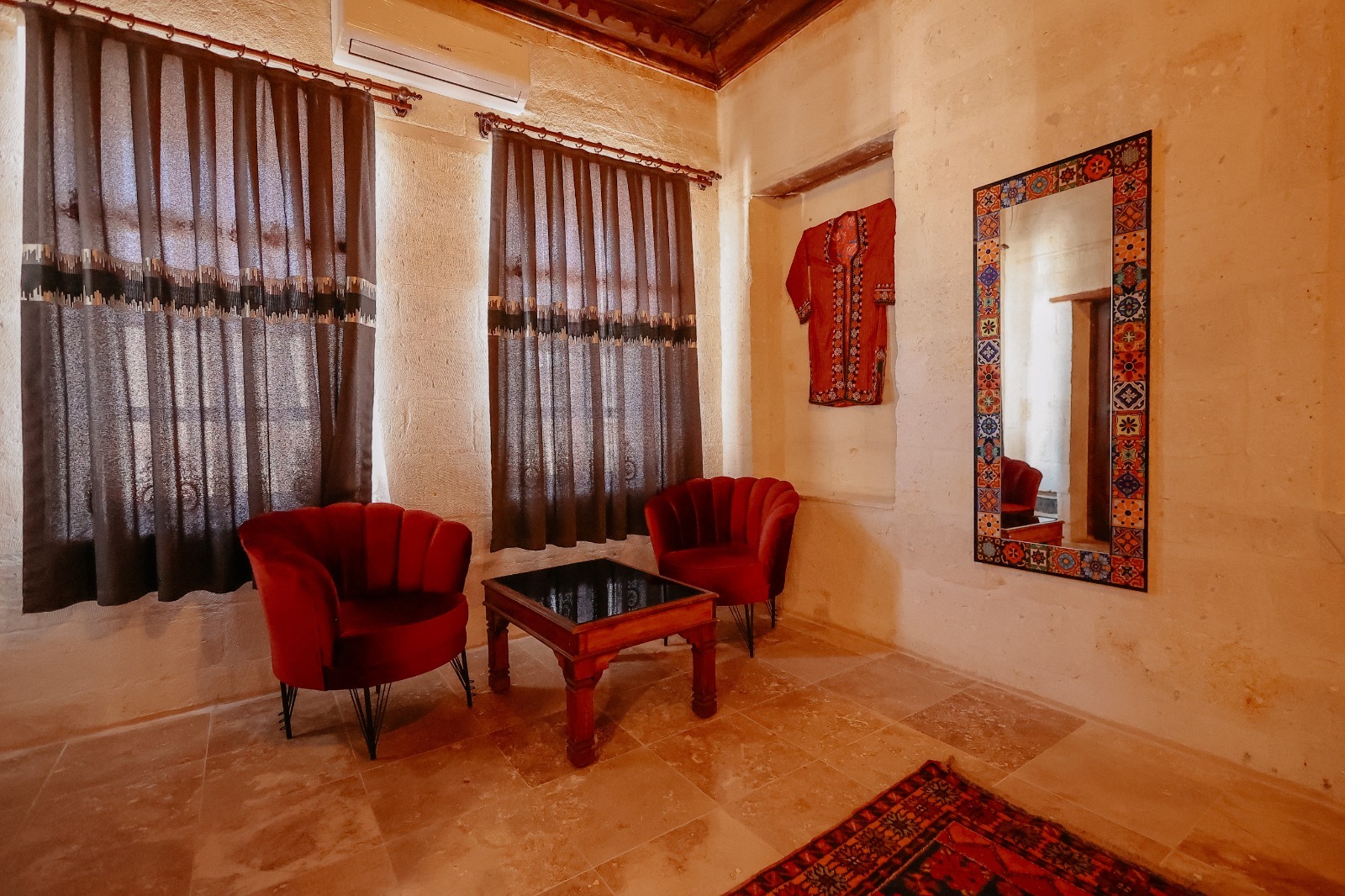 Torvi Premium Honeymoon Suite