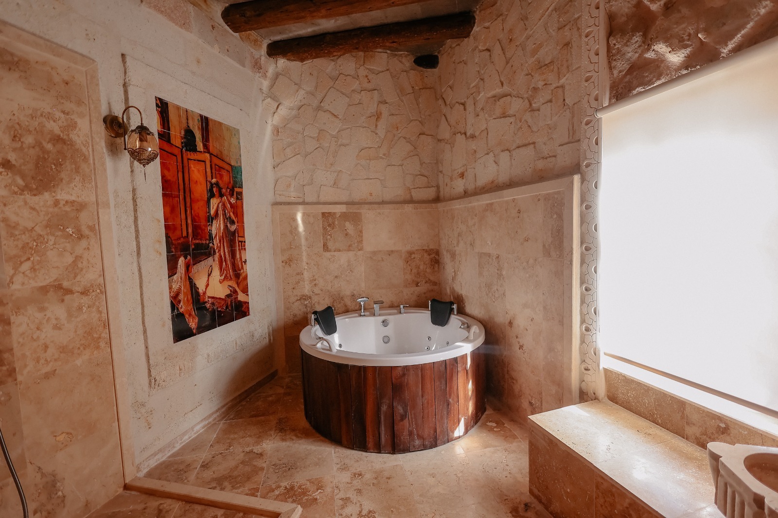 Torvi Premium Honeymoon Suite